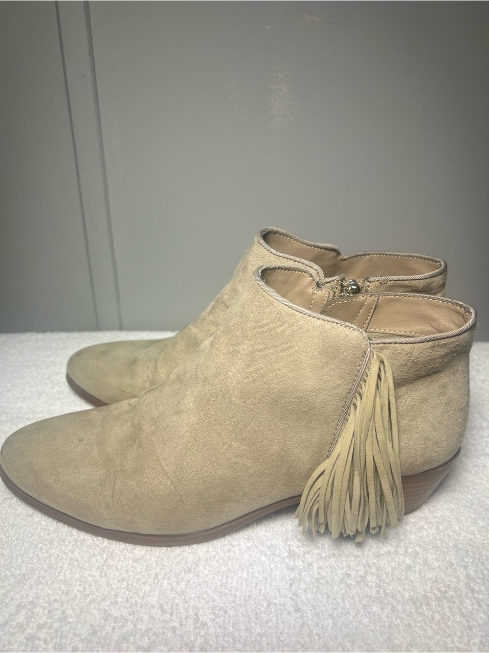 Circus By Sam Edelman Taupe Fringe Suede Zip Ankle Booties Women’s Size 8M